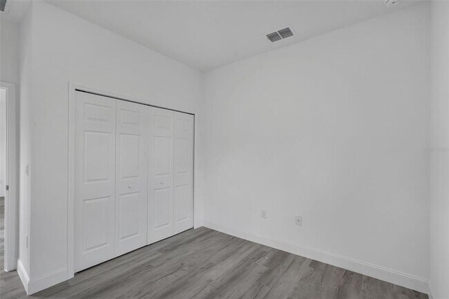 Building Photo - 2211 SW 153rd Pl Rd