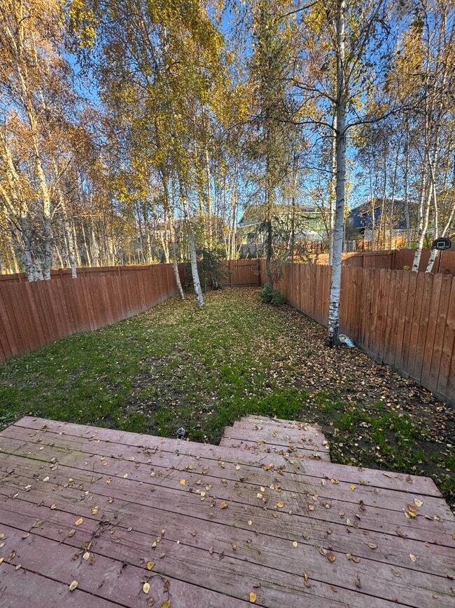 Building Photo - 3 bedroom in downtown Eagle River