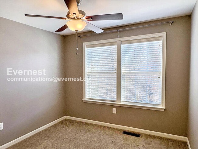 Building Photo - 8134 Villaggio Dr