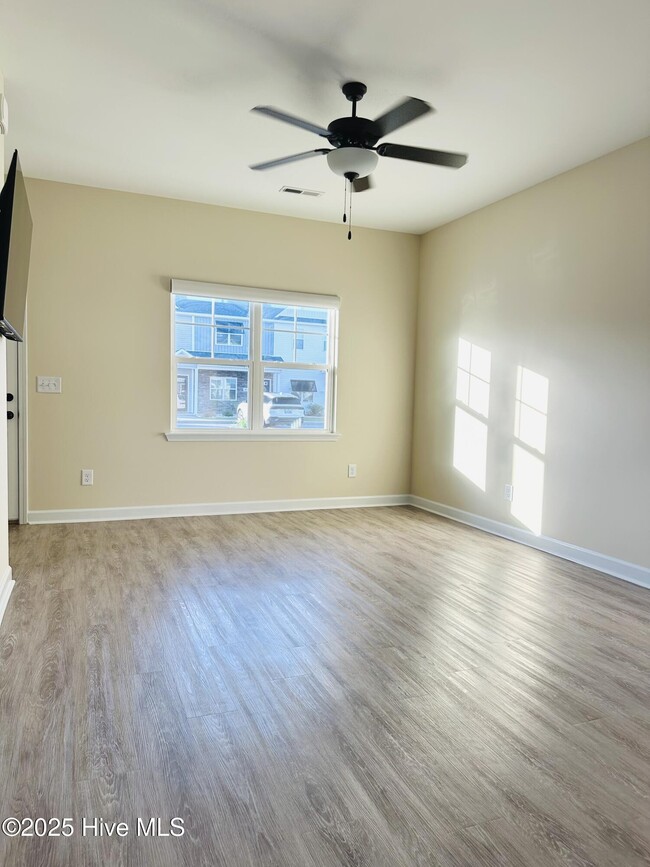 Building Photo - 69 Outrigger Dr