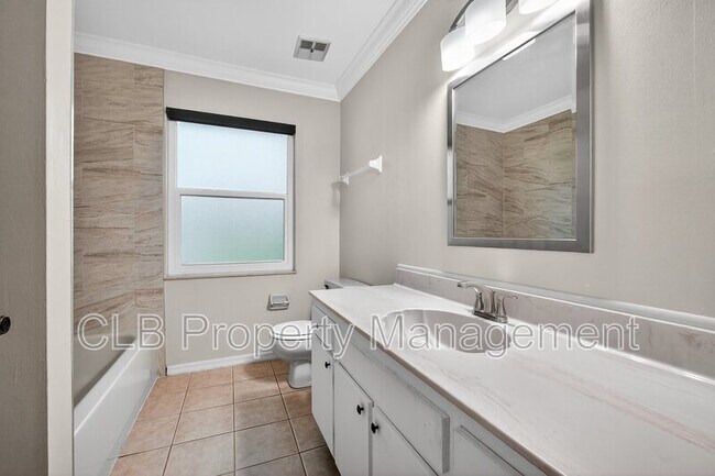 Building Photo - 115 Bob White Ct