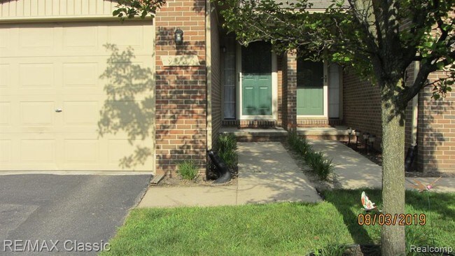 Building Photo - 9026 Newport Way