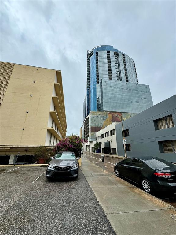 Building Photo - 151 E Washington St