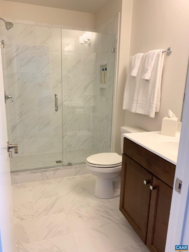 Building Photo - 129 Almere Ave