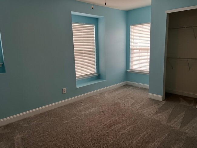 Building Photo - 10515 Hawick Ct