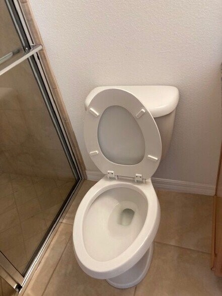 Building Photo - 44 Karat Path