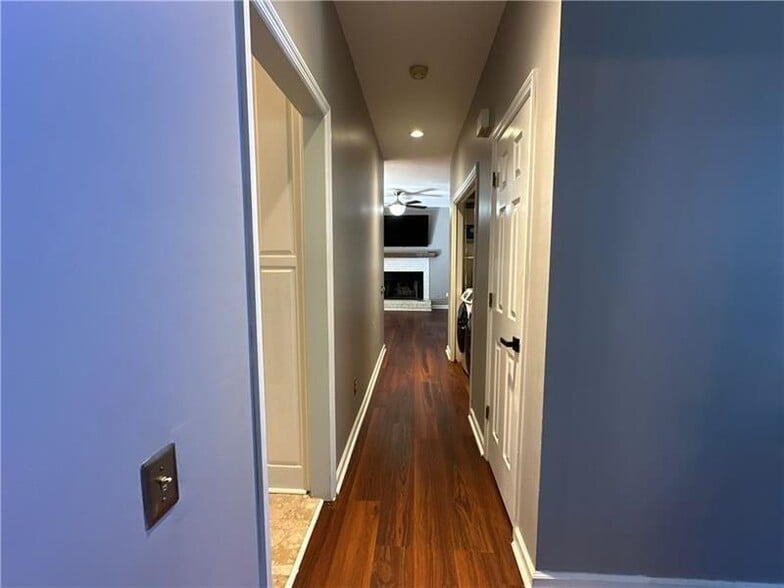 Building Photo - 1251 Green Oak Cir NW