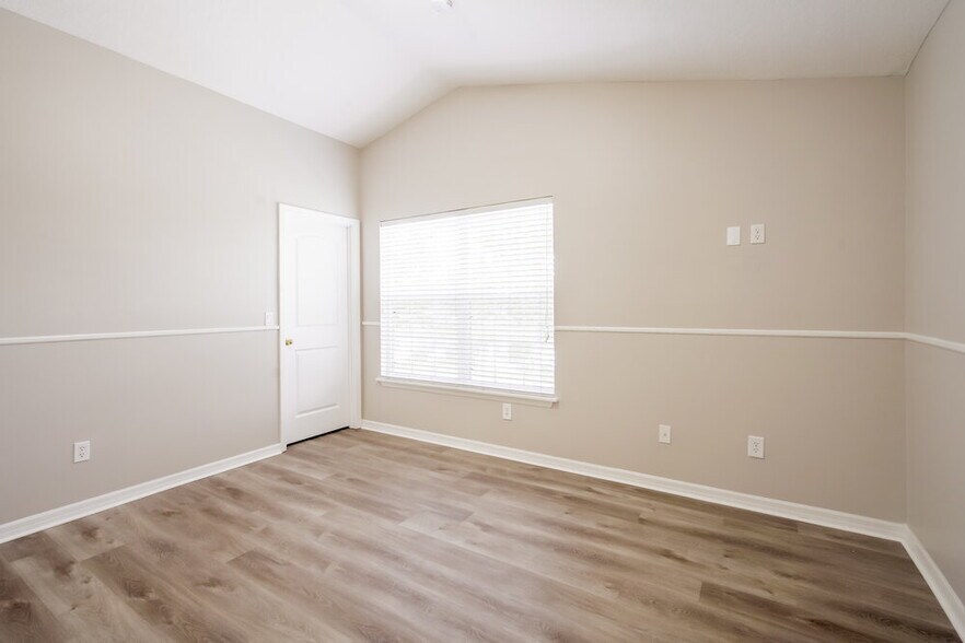 Building Photo - 2172 Brandywine Falls Way