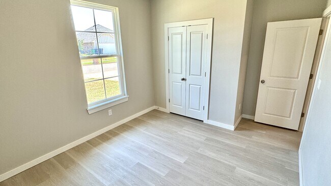 Building Photo - Beautiful Brand New 3-Bedroom Home in Coun...