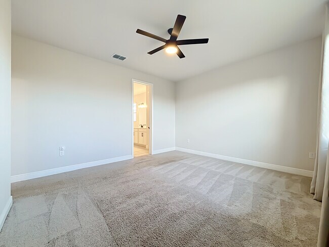 Building Photo - 362 Sofia Ln