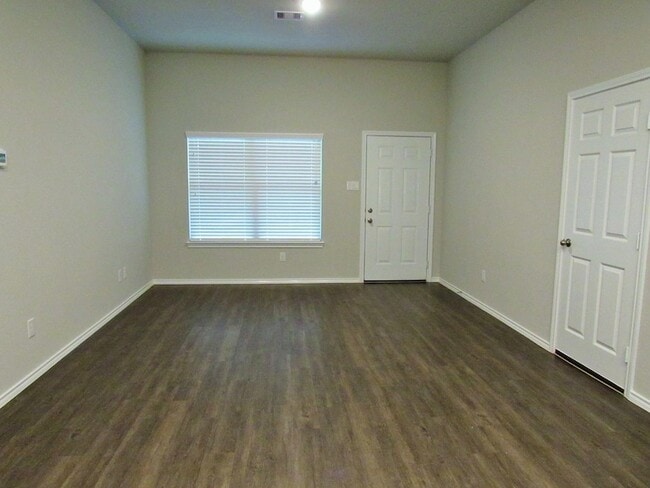 Building Photo - 1009 Platte River Dr