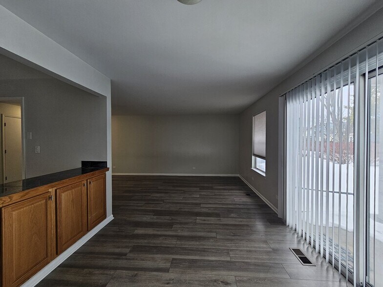 Building Photo - 1241 Bradwell Ln