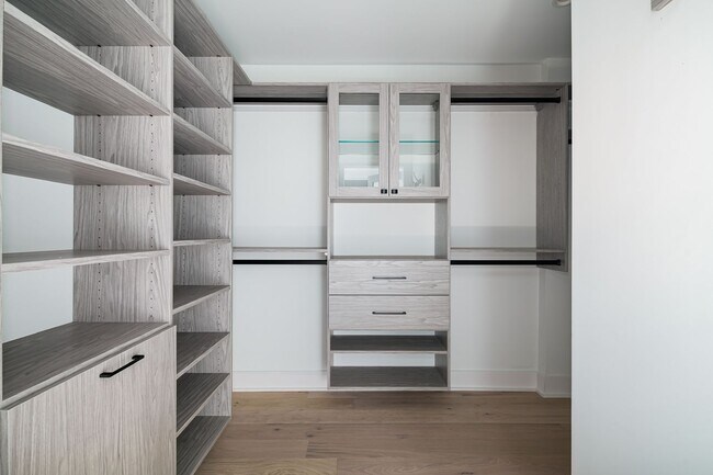 Building Photo - Hagert Street Estates