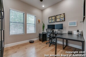 Building Photo - 211 Gibson