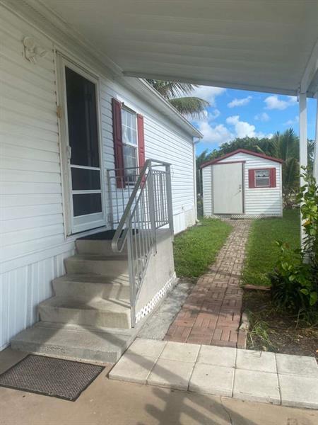 Building Photo - 2090 SW 85th Ave