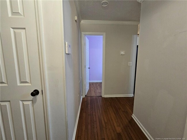 Building Photo - 944 Flintwood Rd