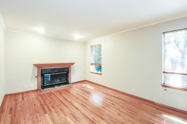 Building Photo - 25719 SE 37th St