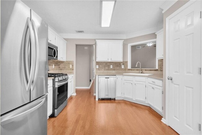 Building Photo - 1045 Arborhill Ln