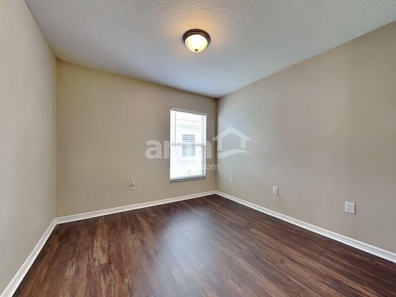 Building Photo - 1509 Kirtley Dr