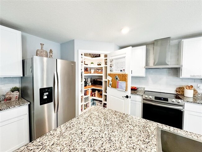 Building Photo - 36851 Goffaux Loop