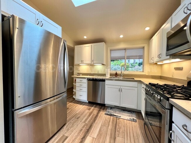 Primary Photo - 1291 Josselyn Canyon Rd