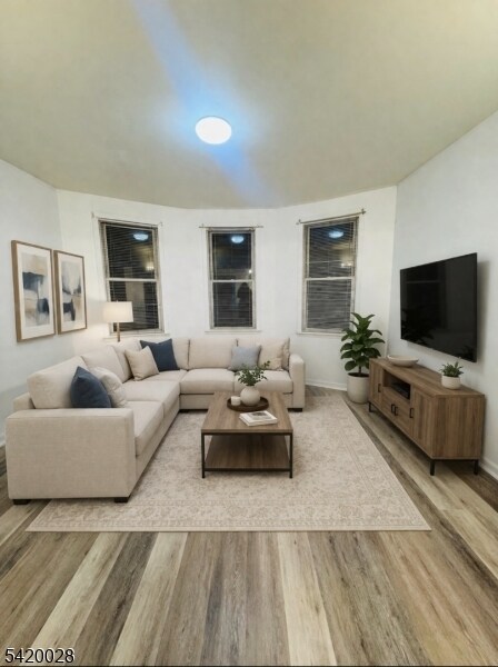 Building Photo - 746 Springdale Ave