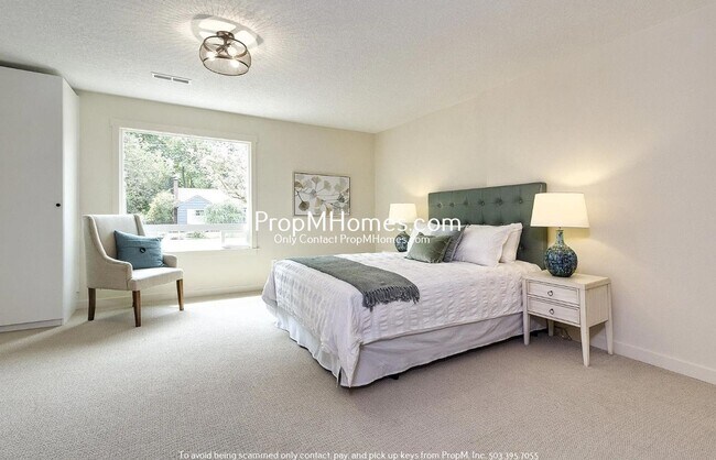 Building Photo - Gorgeous Updated Home in Oak Grove - 4 Bedrooms!