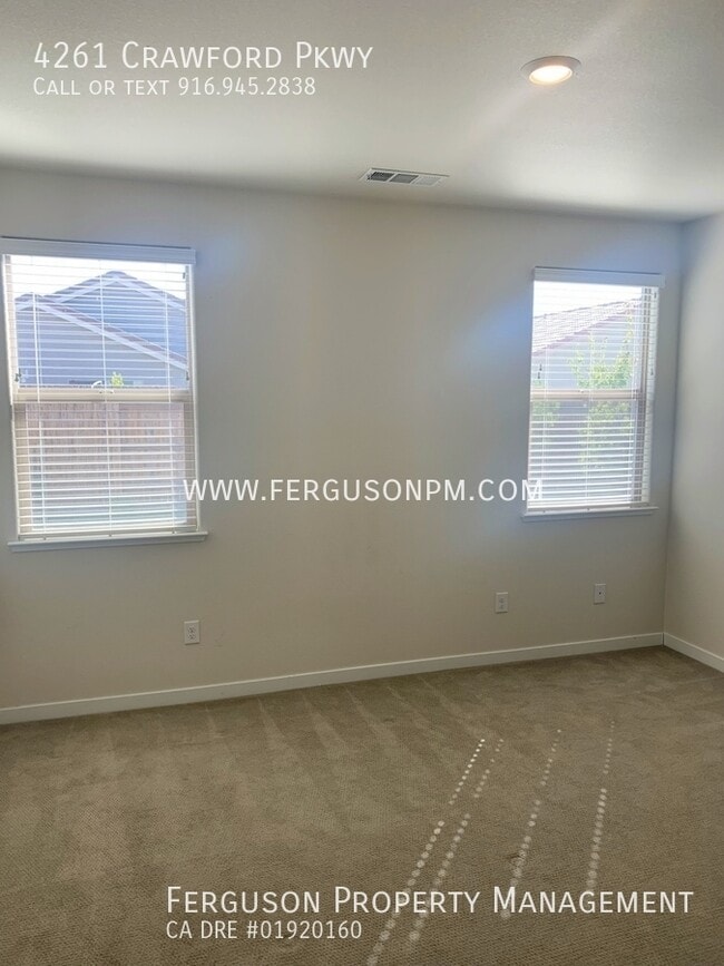 Building Photo - 4261 Crawford Pkwy