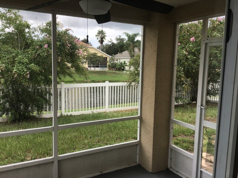 Building Photo - 10126 41st Ct E