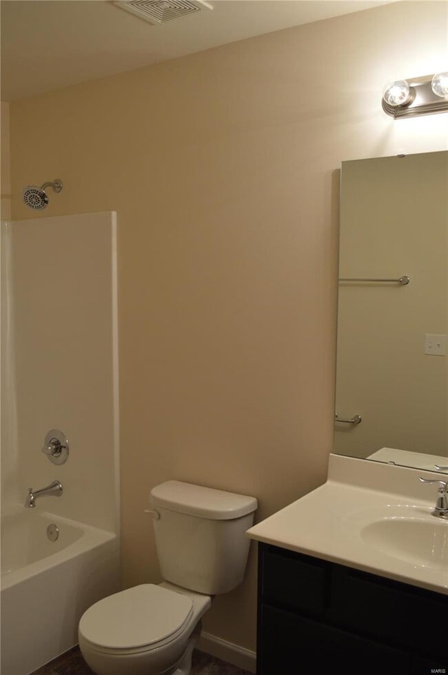 Building Photo - 526 Crystal Stream Dr