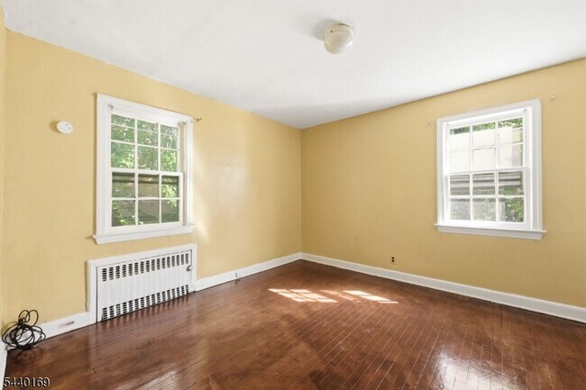 Building Photo - 10 McGotty Pl