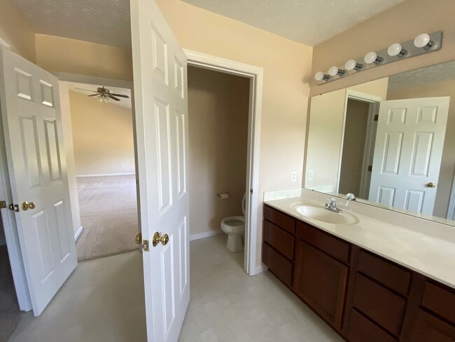 Building Photo - 4221 Dobbin Cir