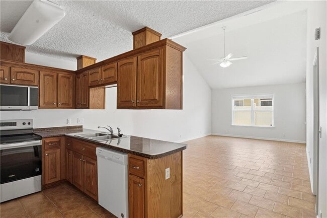 Building Photo - 314 Promise Ln