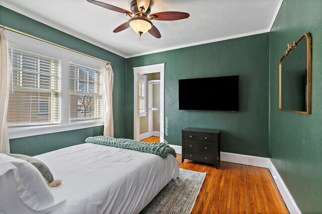 Building Photo - 2413 Crosby St