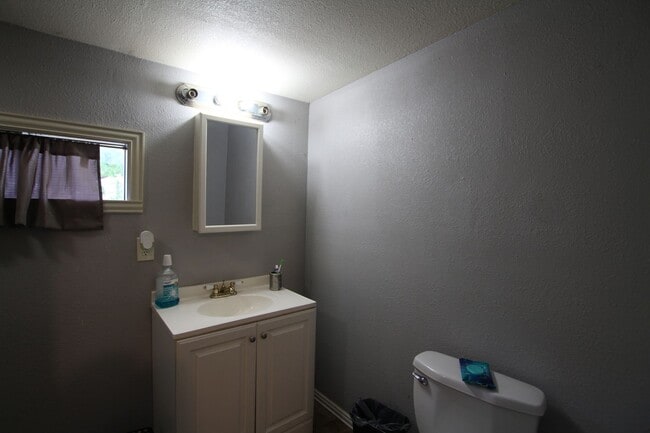 Building Photo - Coming Soon! 3 Bed 2 Bath Home! Large Corner Lot!