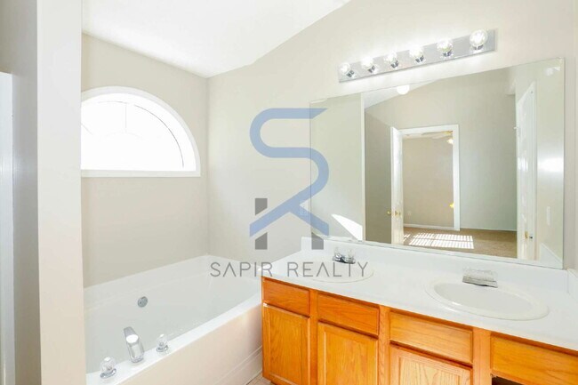 Building Photo - Welcome Home to Ellenwood – 3 Beds • 1.5 Baths of Comfort