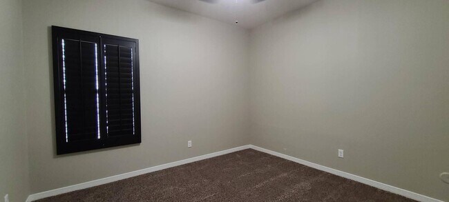 Building Photo - 3540 Essence St
