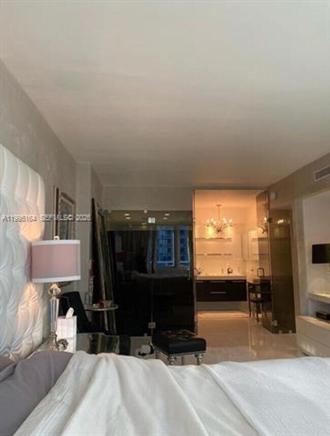 Building Photo - 2301 Collins Ave