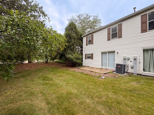 Building Photo - 2436 Devonshire Ct