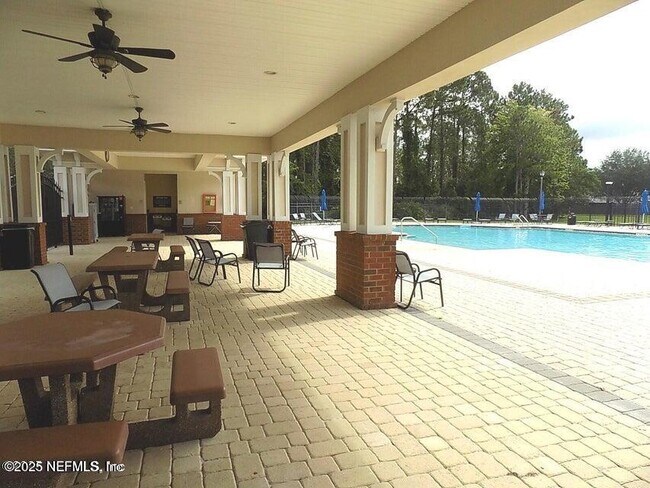 Building Photo - 13727 Victoria Lakes Dr