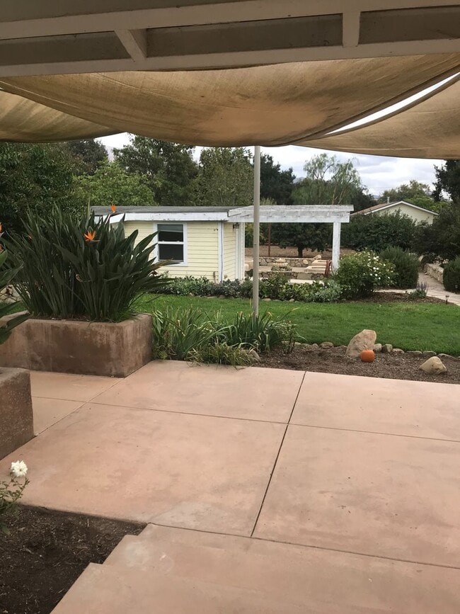 Building Photo - 1206 Drown Ave