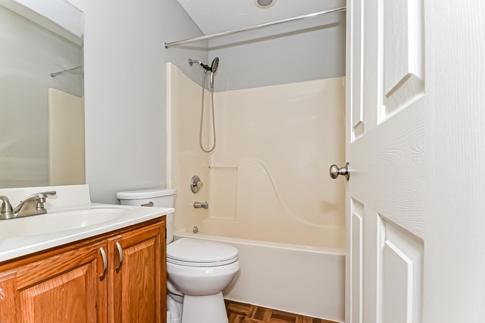 Building Photo - 690 W Arielle Ct