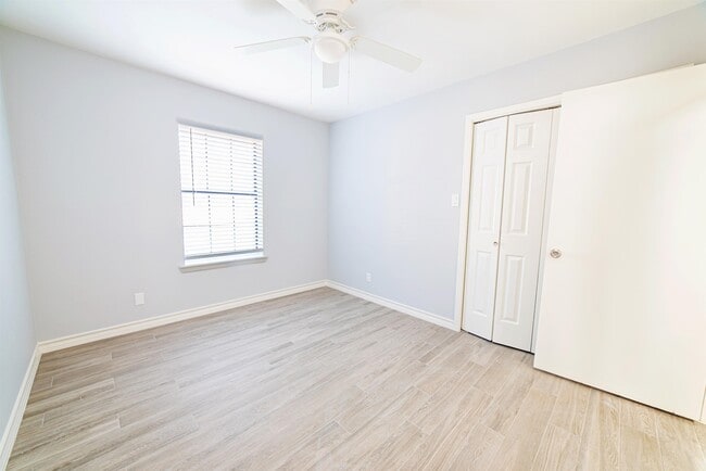 Building Photo - 8655 Northridge Loop