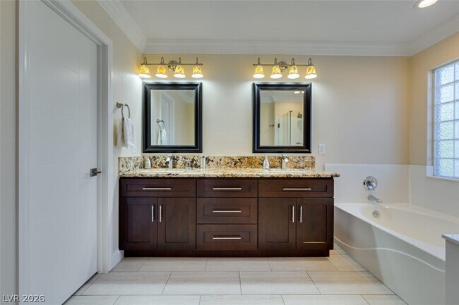 Building Photo - 5056 Shadow Palm Ct