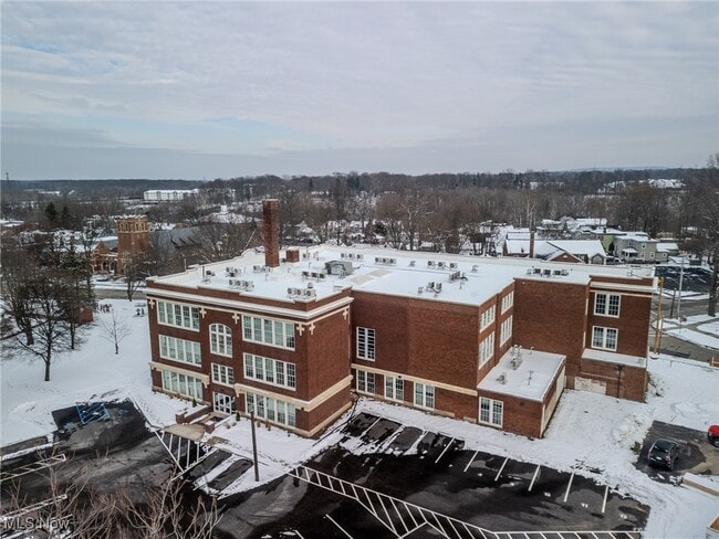 Building Photo - 25 E Spaulding St