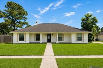 Building Photo - 13523 Willowridge Ave