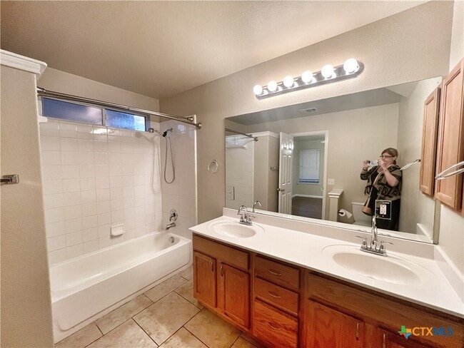 Building Photo - 364 Starling Creek