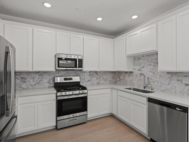 Building Photo - Desirable South Reno neighborhood of the Courtyards at Arrowcreek.