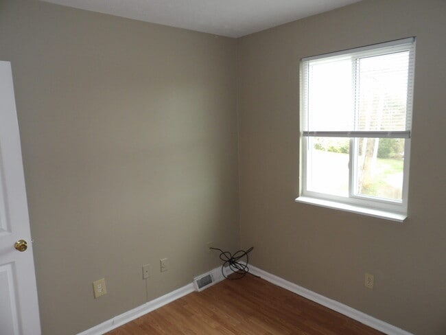 Building Photo - 409 Ridgewood Ln