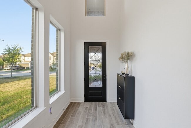 Building Photo - 7031 Snow Finch Ln